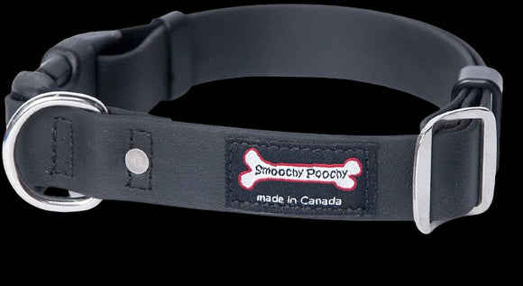 Smoochy Poochy Adjustable Polyvinyl Clip Collar - Black
